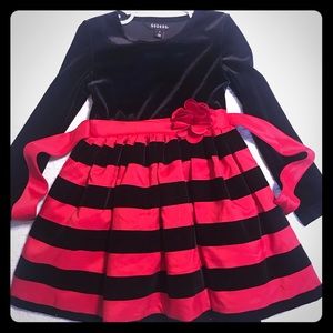 Girls, size 5 holiday tie-back dress.